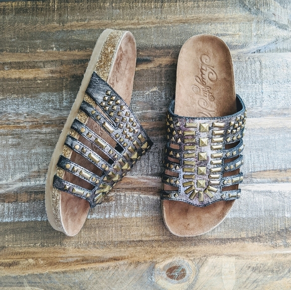 🆕🌿NAUGHTY MONKEY SANDALS🌿 - Picture 1 of 8